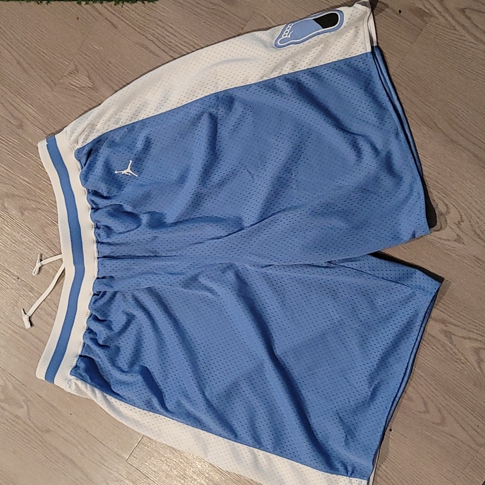 Mint Condition Jordan Tarheel shorts size XXL